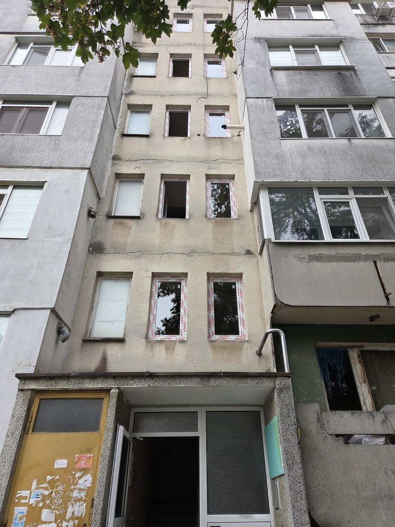 PVC дограма на жилищен блок — ДС Домо-Тех, Шумен